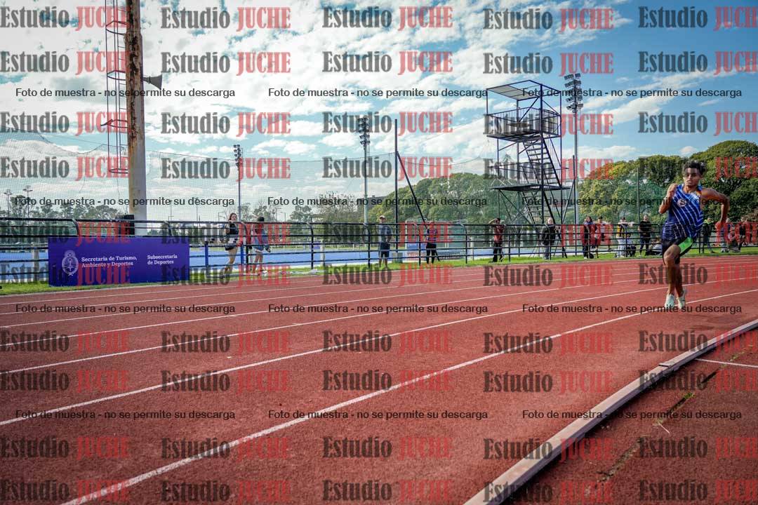 Fotos de los 200 m llanos de varones