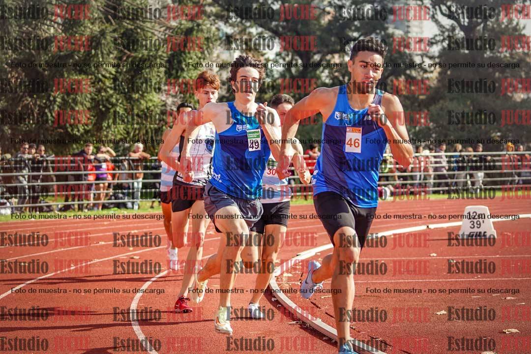Fotos de los 800 m llanos de varones