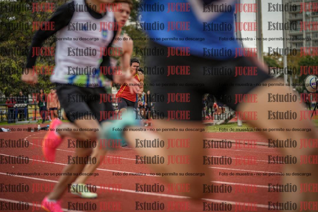 Fotos de los 200 m llanos de varones