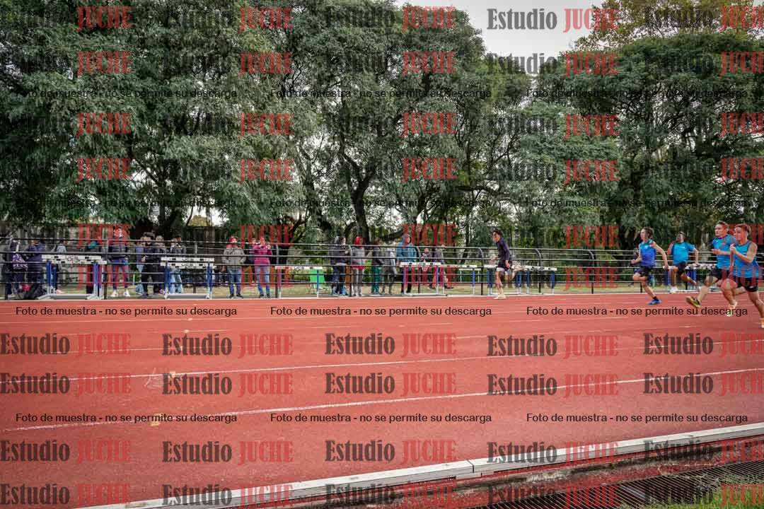 Fotos de los 100 m llanos de varones