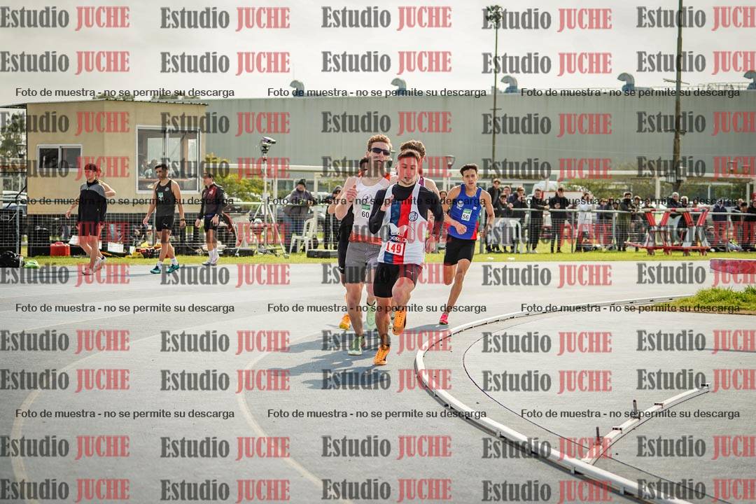 Fotos de los 800 m llanos de varones