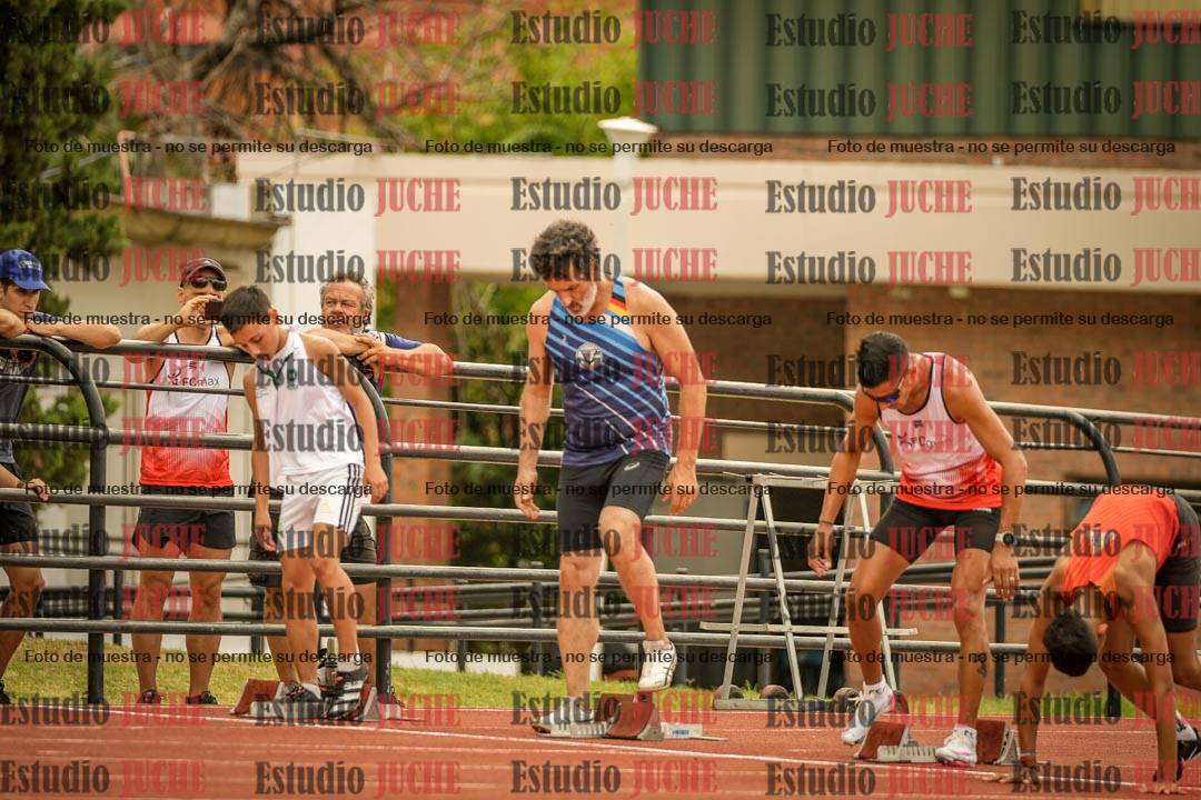 Fotos de los 100 m llanos de varones