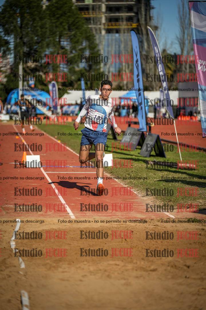 Fotos del salto triple de varones