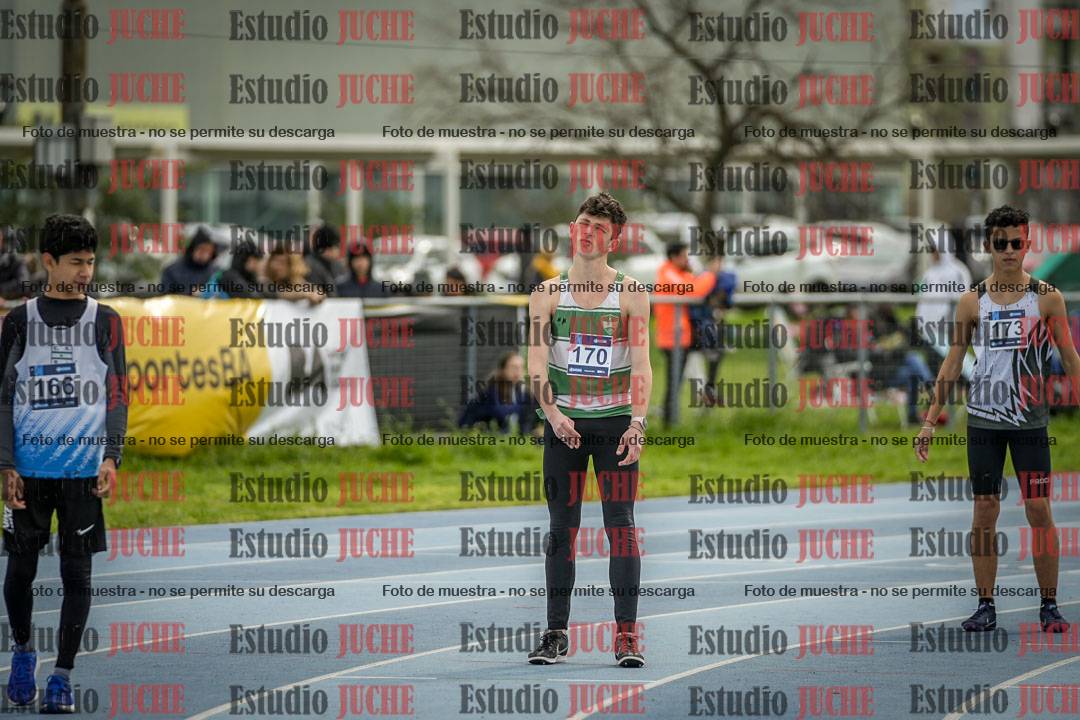 Fotos de los 800 m llanos de varones - U17