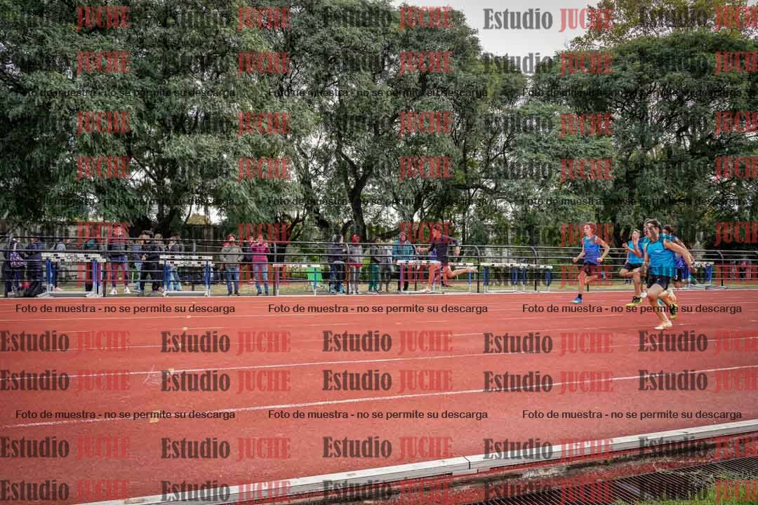 Fotos de los 100 m llanos de varones