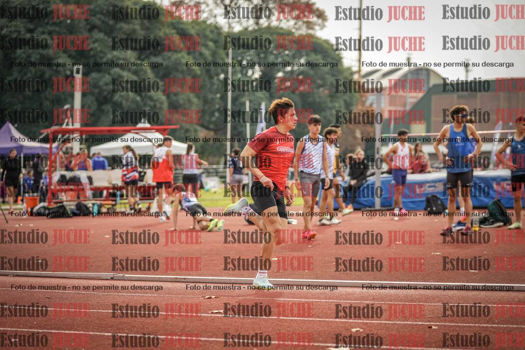 Fotos de los 400 m llanos de varones