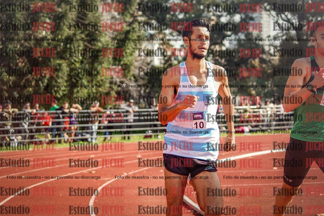 Fotos de los 800 m llanos de varones