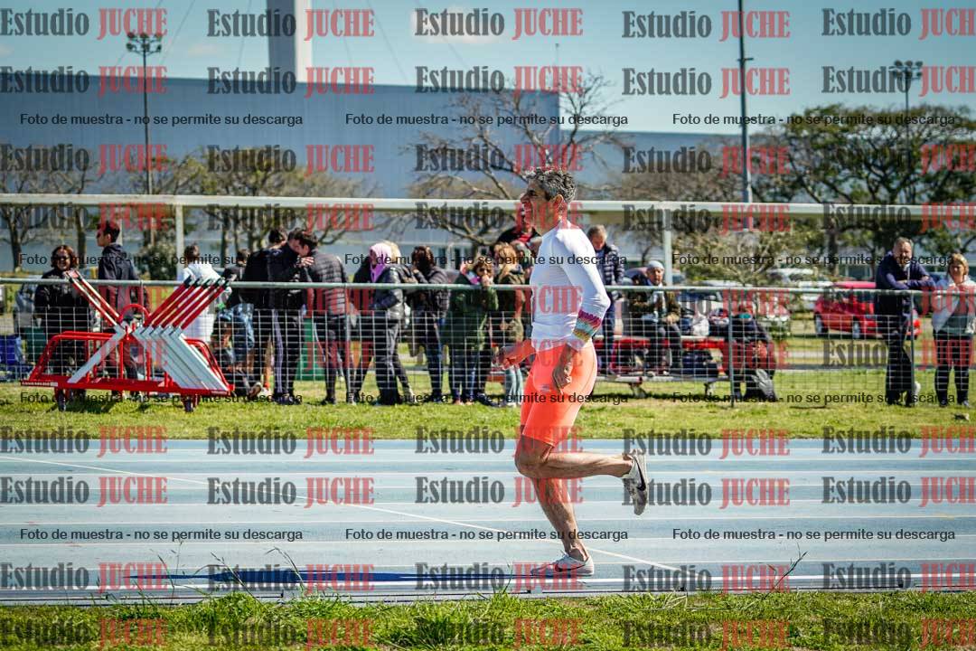 Fotos de los 800 m llanos de varones