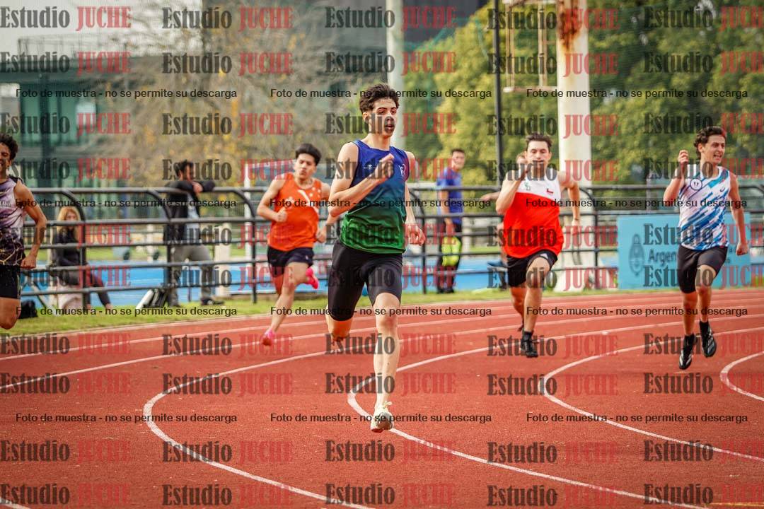 Fotos de los 400 m llanos de varones
