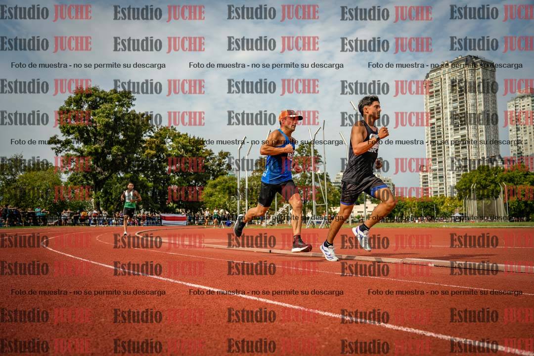 Fotos de los 3000 m llanos de varones