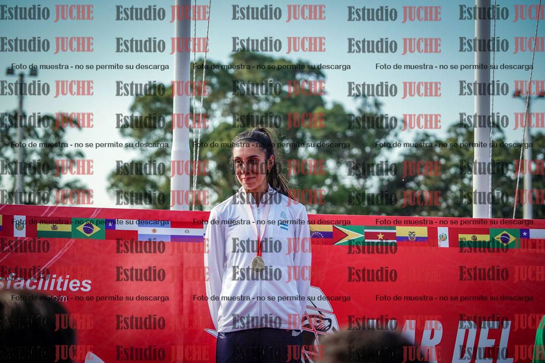 Fotos de algunos extras y podios del día 1