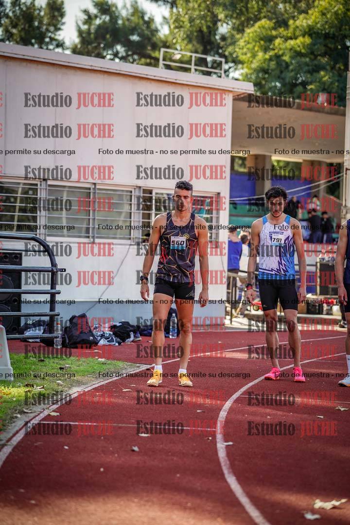 Fotos de los 800 m llanos de varones