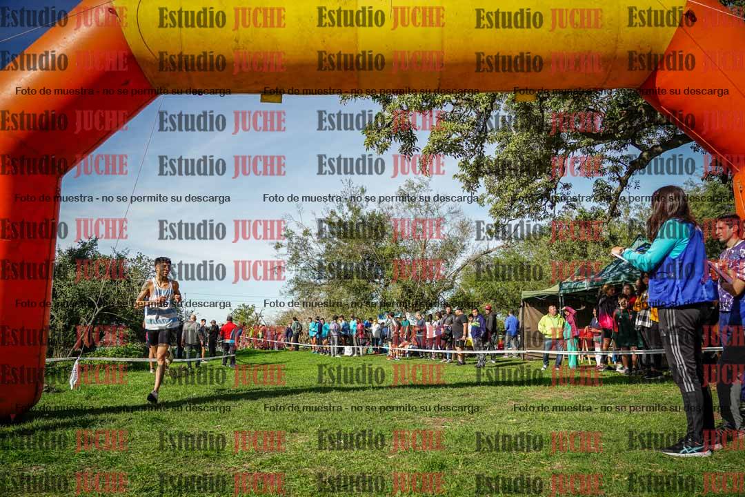 Fotos de la llegada del cross de 3000 m