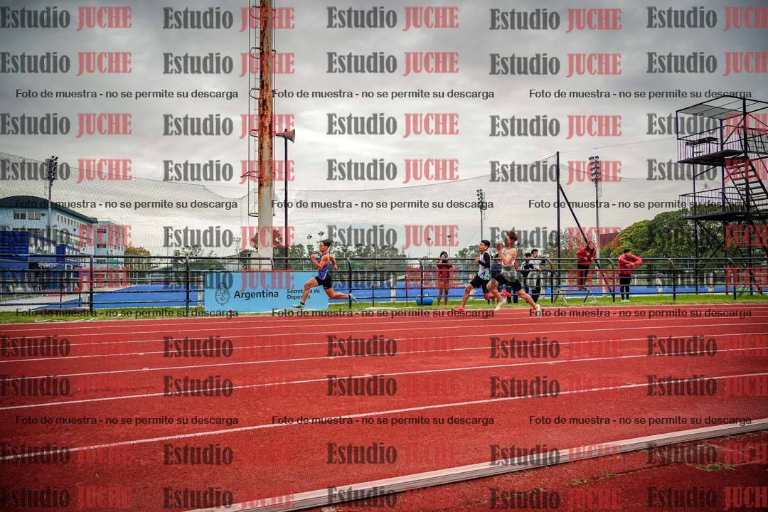 Fotos de los 200 m llanos de varones