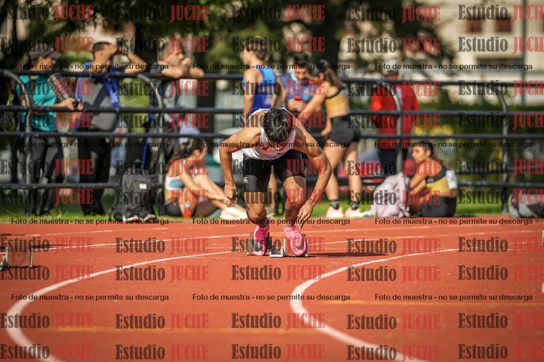 Fotos de los 200 m llanos de varones