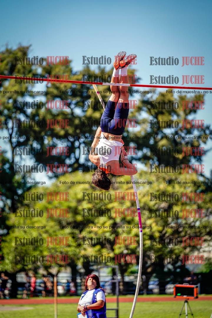 Fotos del salto triple de mujeres y varones