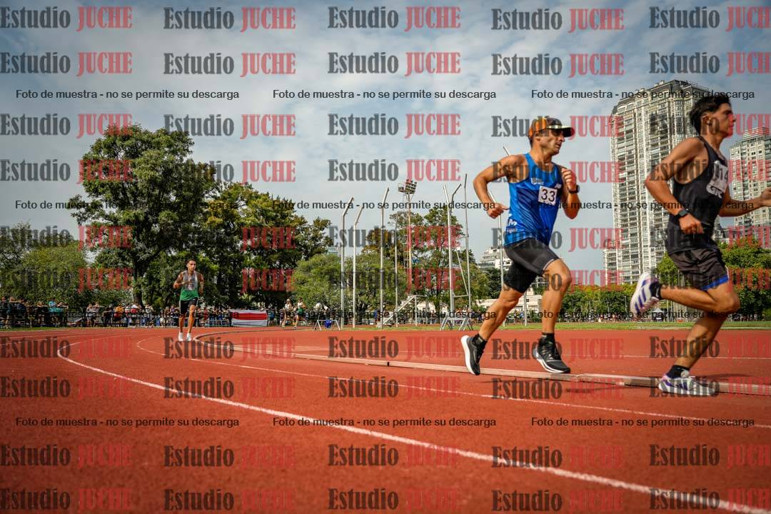 Fotos de los 3000 m llanos de varones
