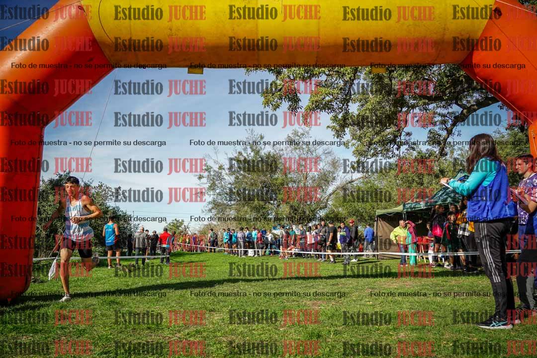 Fotos de la llegada del cross de 3000 m