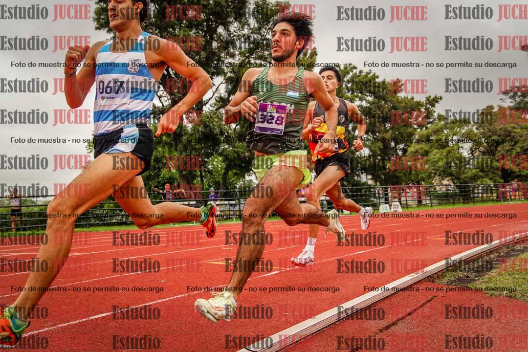 Fotos de los 800 m llanos de varones
