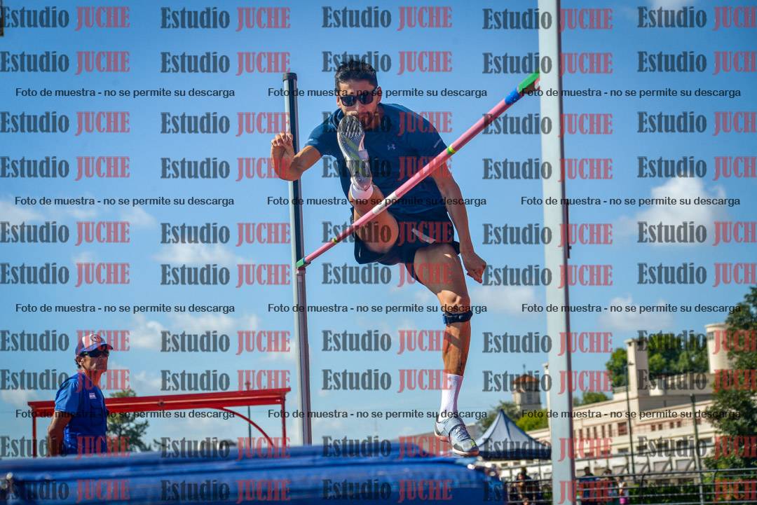Fotos del salto en alto de varones