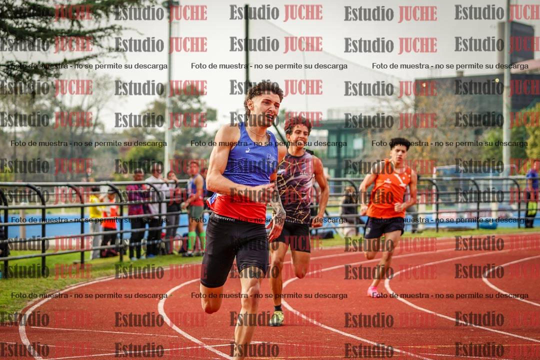 Fotos de los 400 m llanos de varones