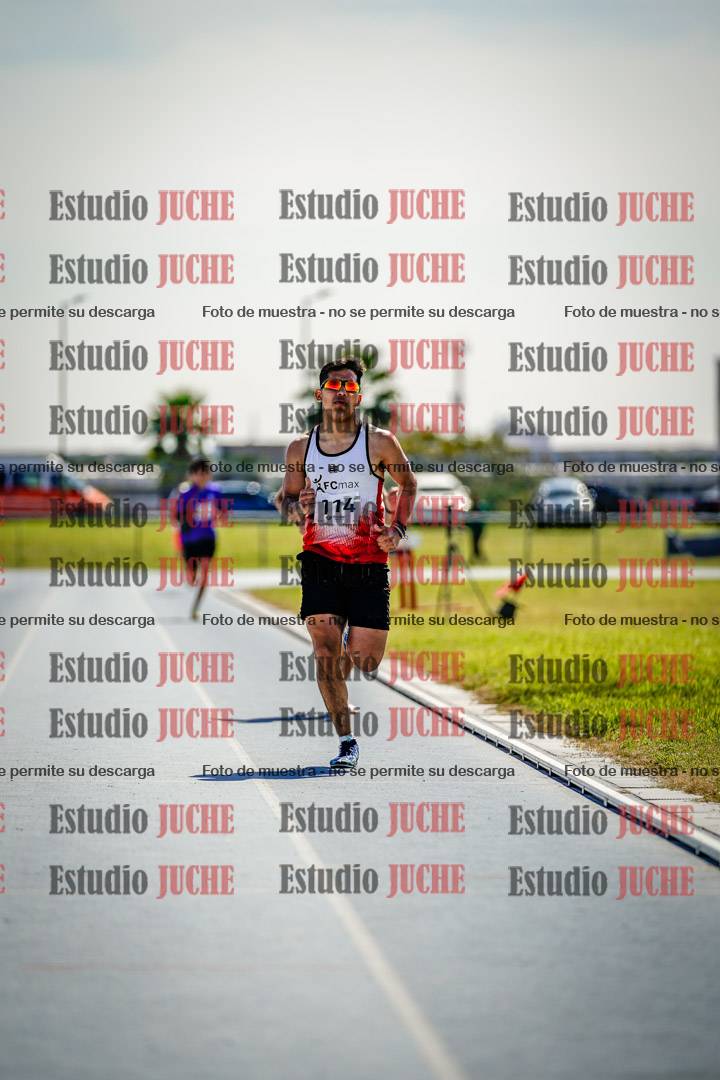 Fotos de los 800 m llanos de varones