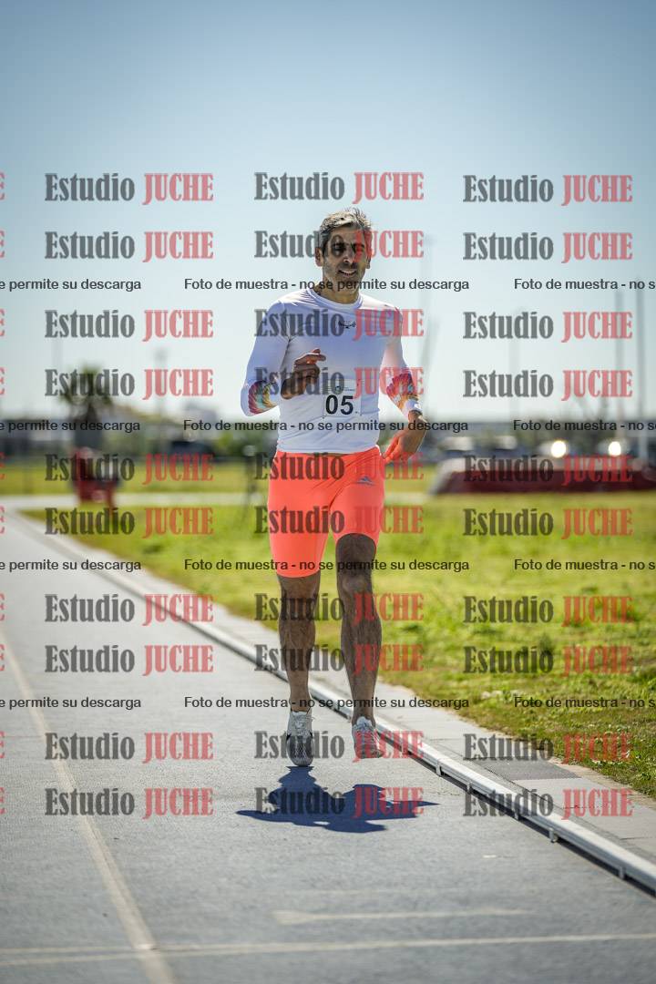 Fotos de los 800 m llanos de varones