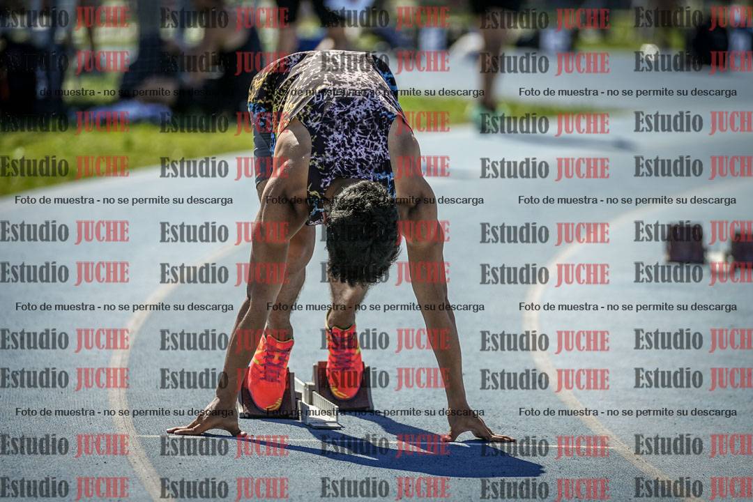 Fotos de los 400 m llanos de varones