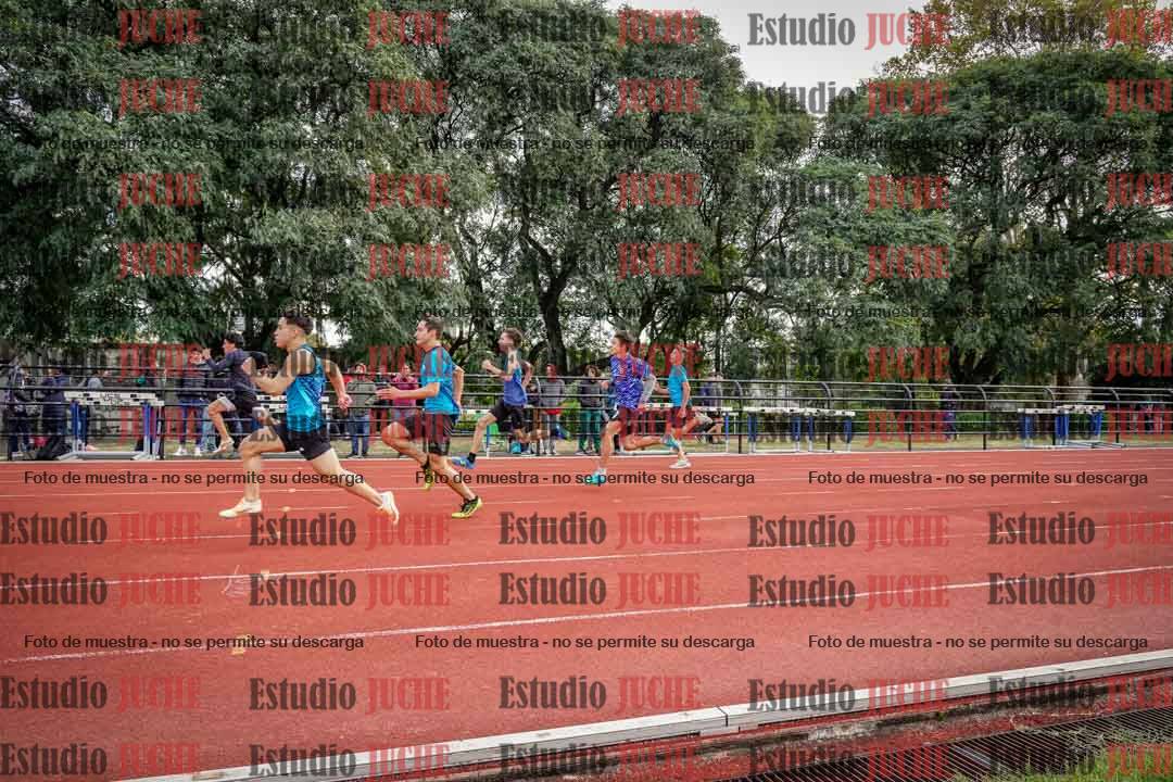 Fotos de los 100 m llanos de varones