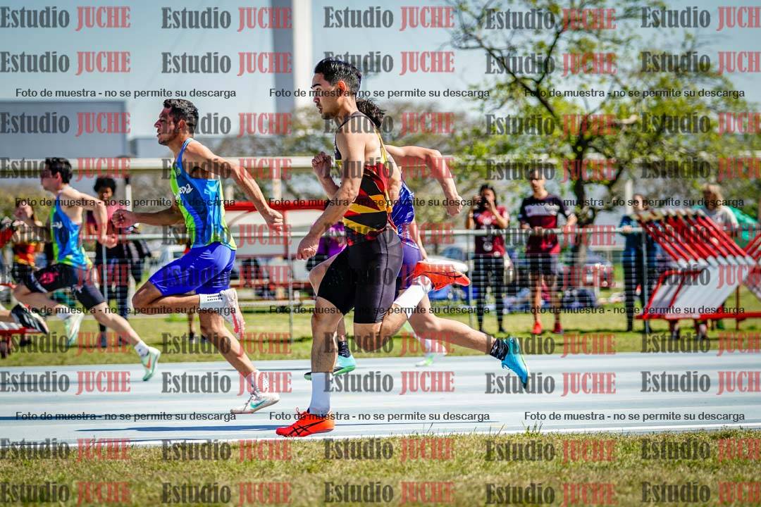 Fotos de los 100 m llanos de varones