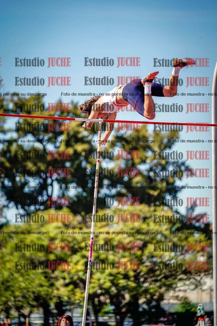 Fotos del salto triple de mujeres y varones