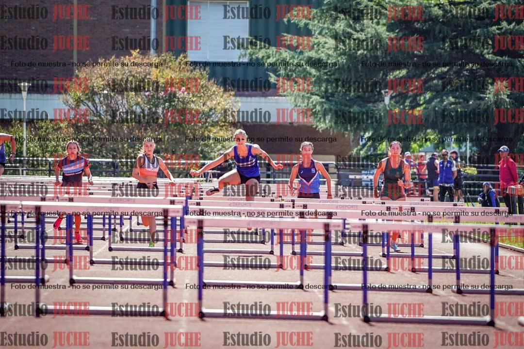 Fotos de los 100 m con vallas de mujeres