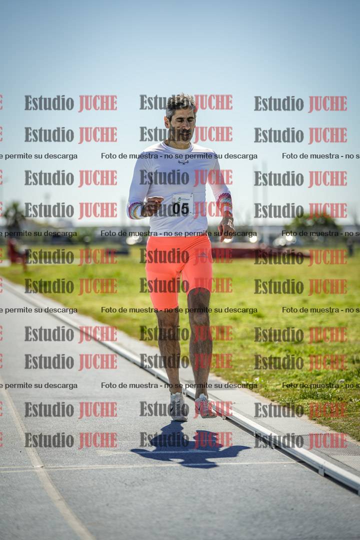 Fotos de los 800 m llanos de varones