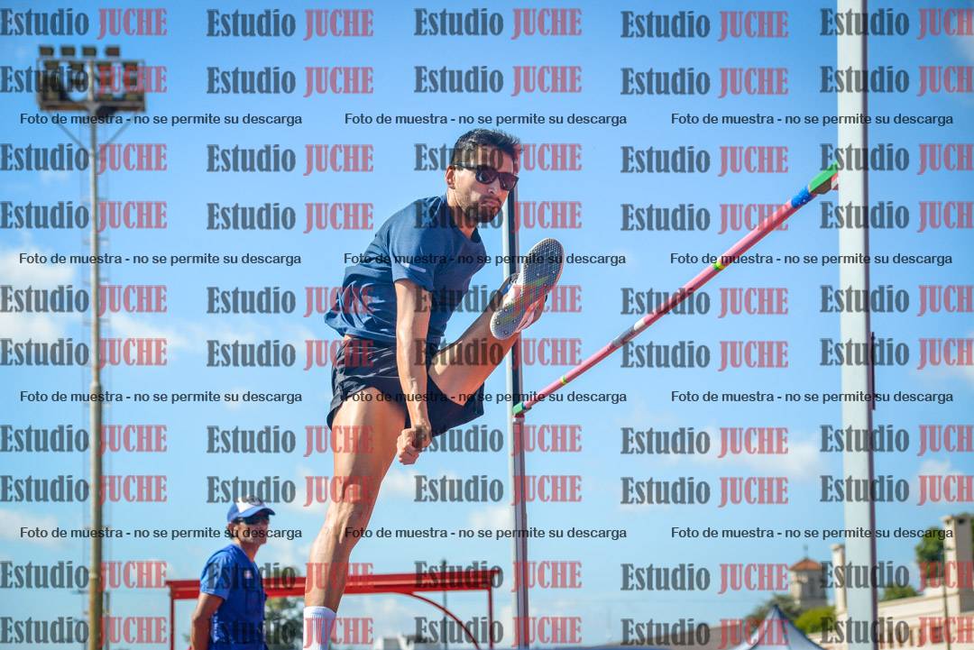Fotos del salto en alto de varones