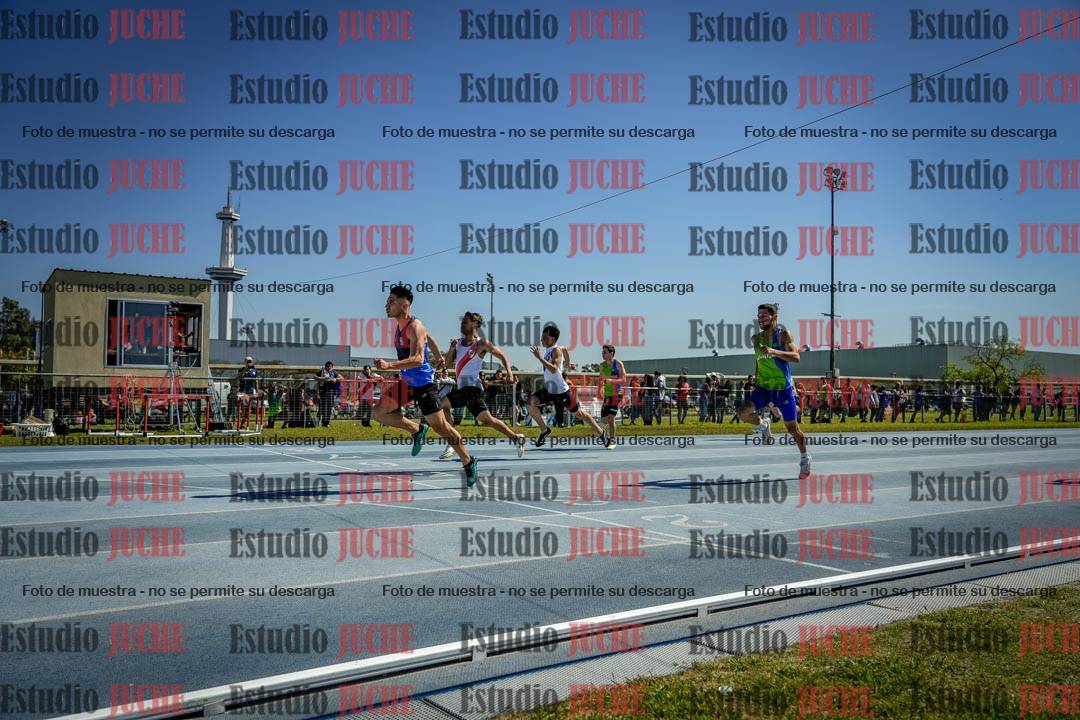 Fotos de los 100 m llanos de varones