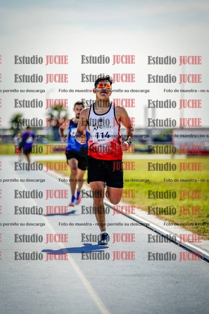 Fotos de los 800 m llanos de varones