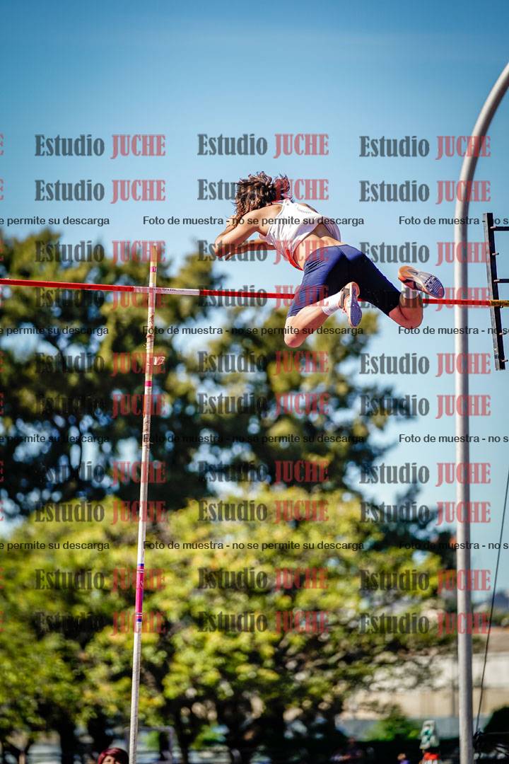 Fotos del salto triple de mujeres y varones