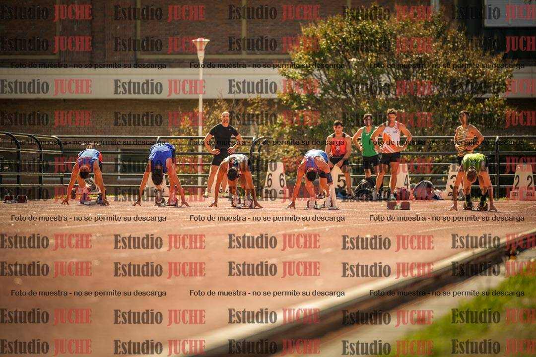 Fotos de los 100 m llanos de varones