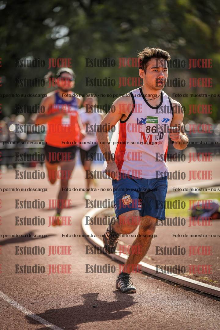Fotos de los 800 m llanos de varones