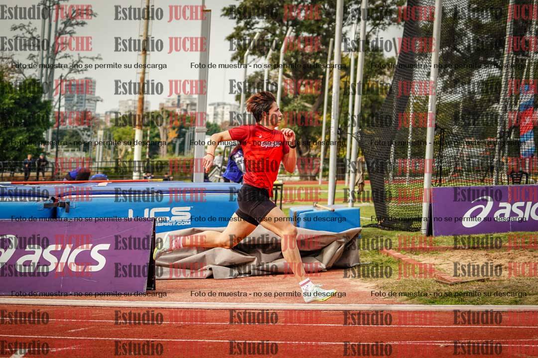 Fotos de los 400 m llanos de varones