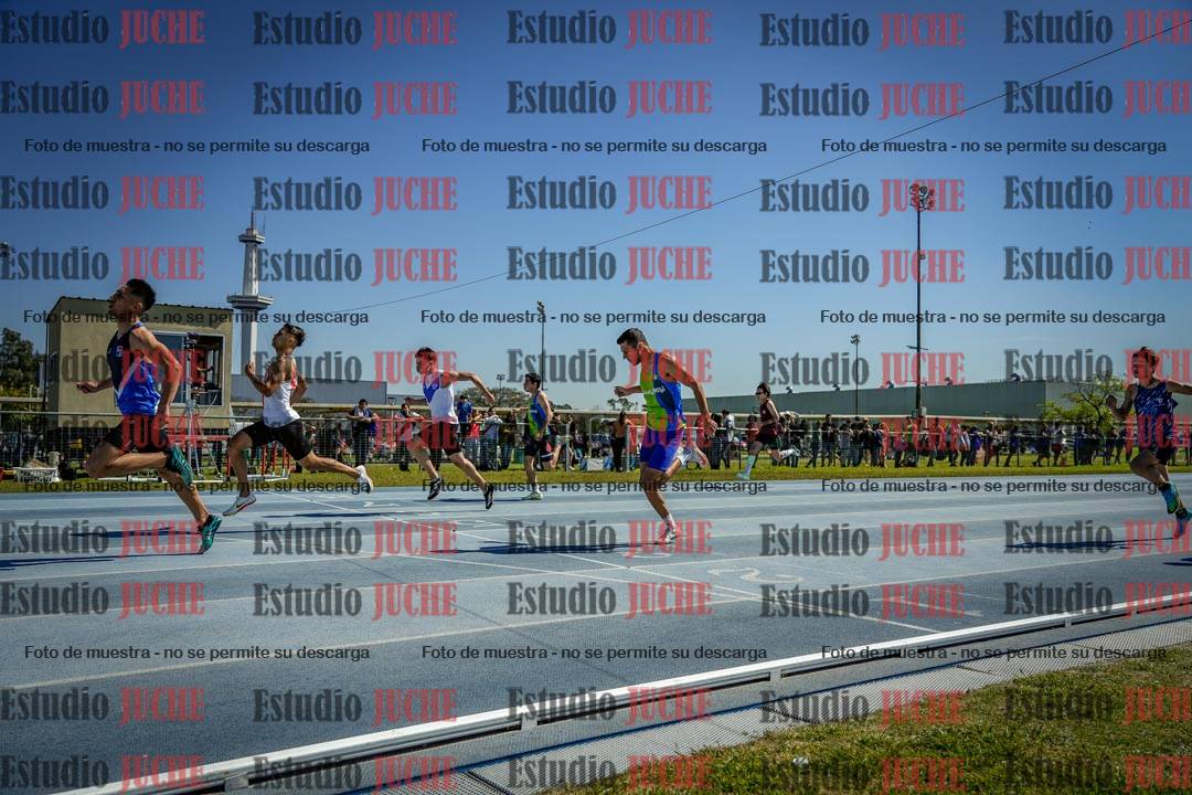 Fotos de los 100 m llanos de varones