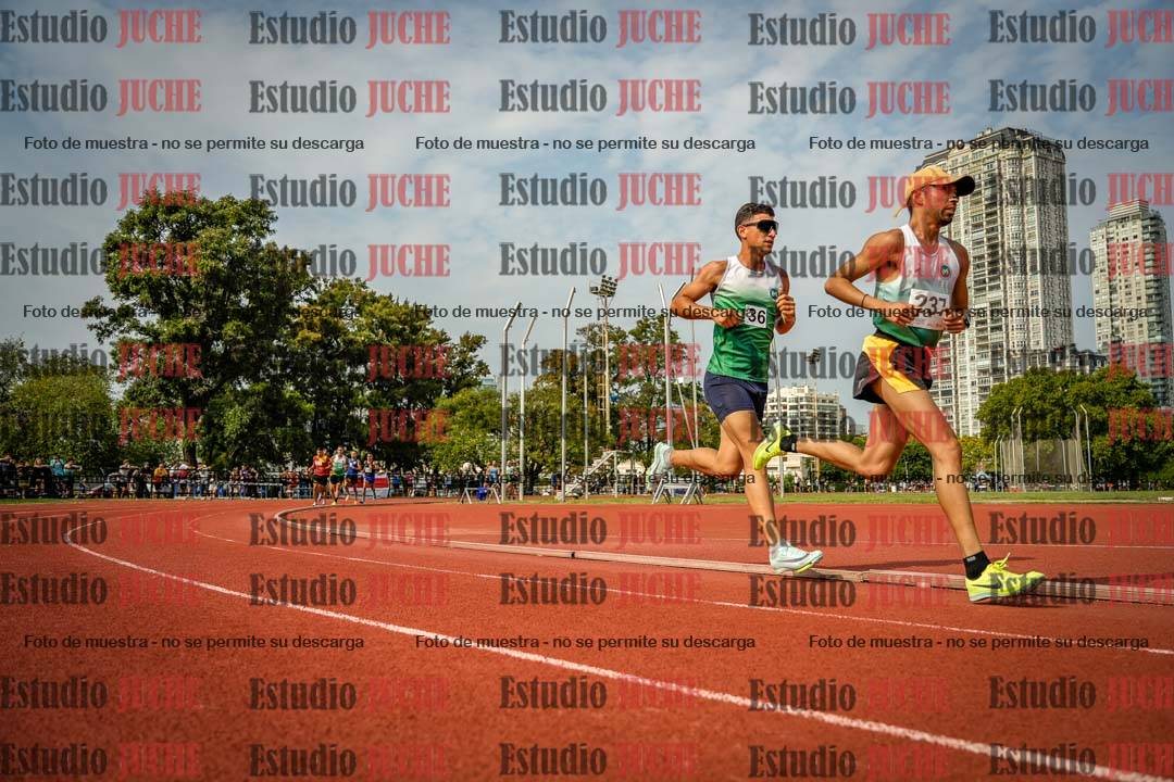 Fotos de los 3000 m llanos de varones