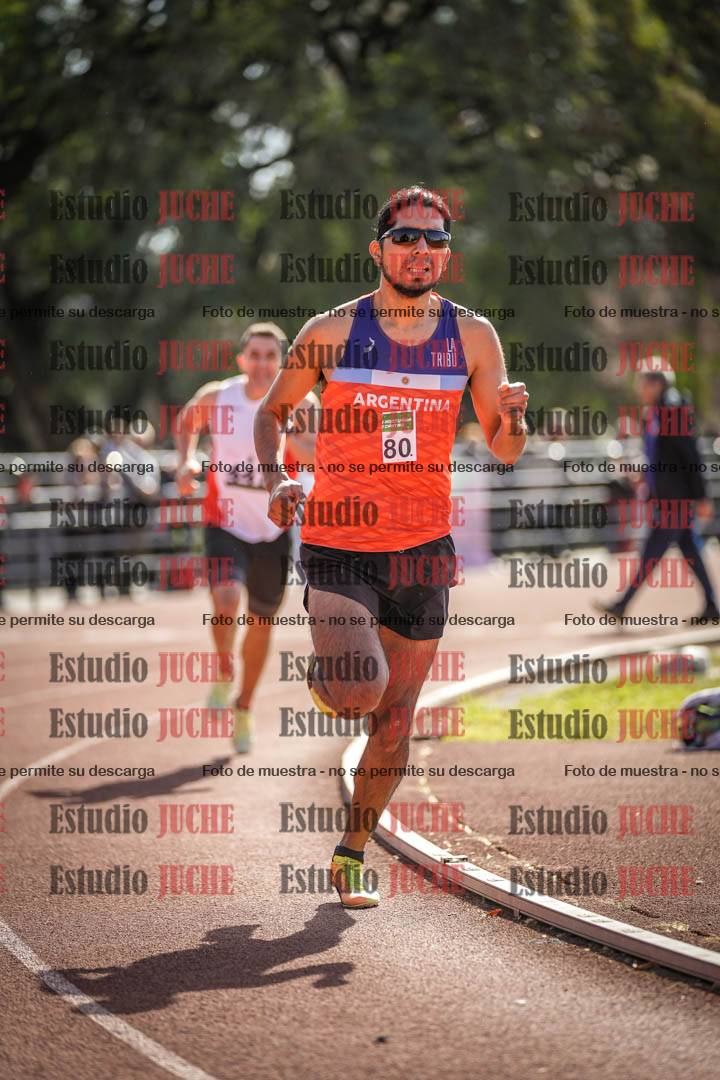 Fotos de los 800 m llanos de varones