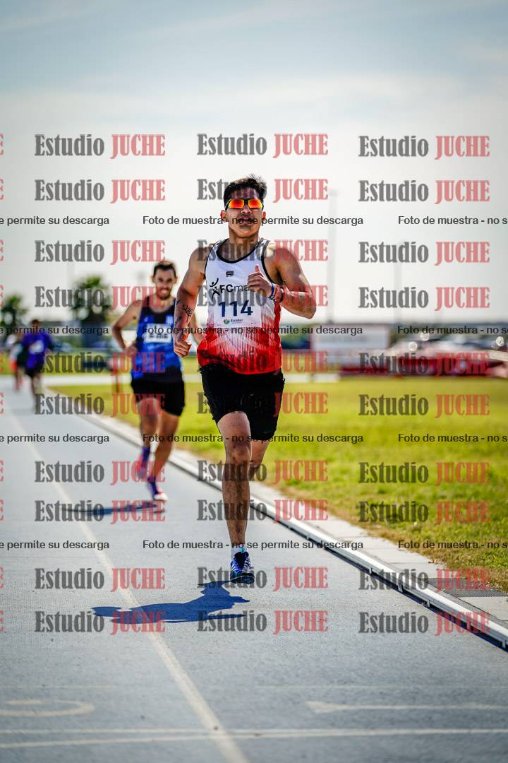 Fotos de los 800 m llanos de varones