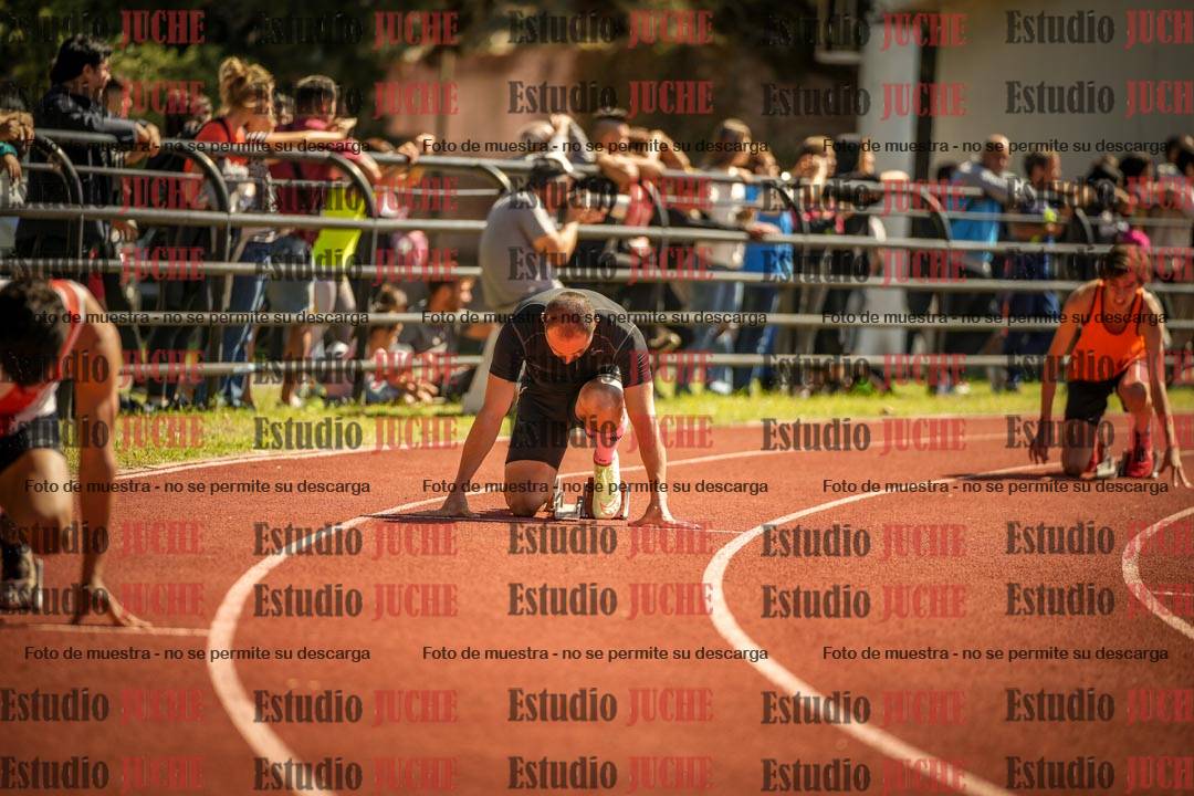 Fotos de los 400 m llanos de varones