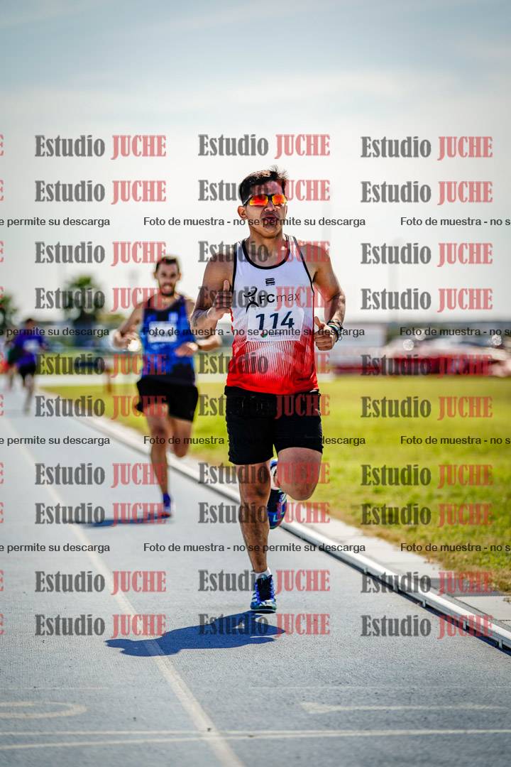 Fotos de los 800 m llanos de varones