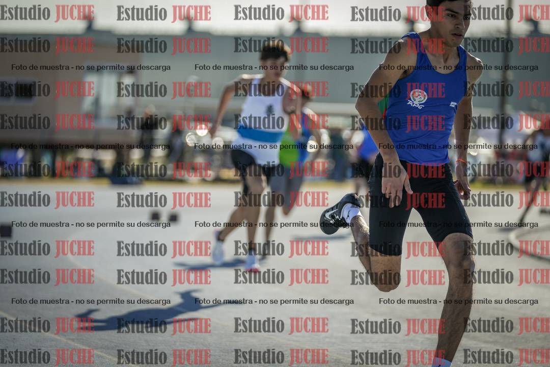 Fotos de los 400 m llanos de varones