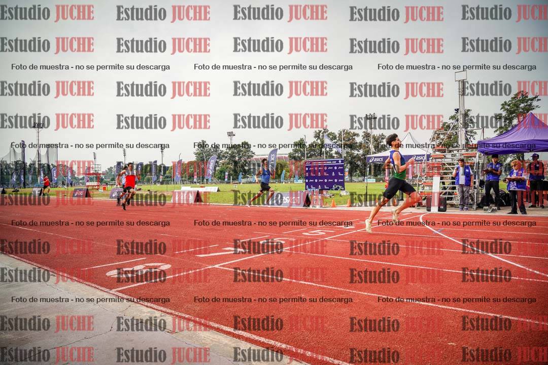 Fotos de los 400 m llanos de varones
