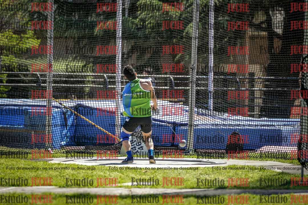 Fotos del lanzamiento de martillo de varones