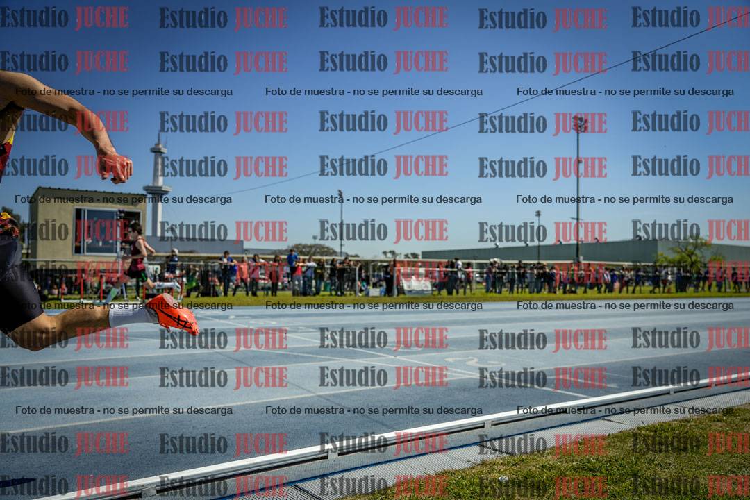 Fotos de los 100 m llanos de varones